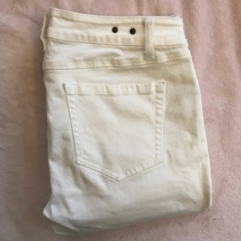 CAbi 752 White Denim